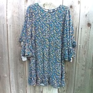 ART CLASS Dress Womens Size XL (14-16) Black Floral Print 3/4 Bell Sleeve Tunic